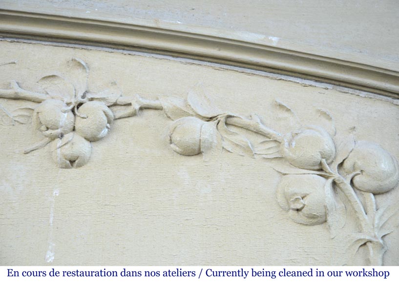 Trumeau ancien décoré de guirlandes de fruits Trumeau ancien décoré de guirlandes de fruits-3