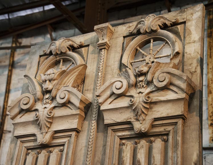 Paire de portes anciennes de style Napoléon III en chêne Paire de portes anciennes de style Napoléon III en chêne-2