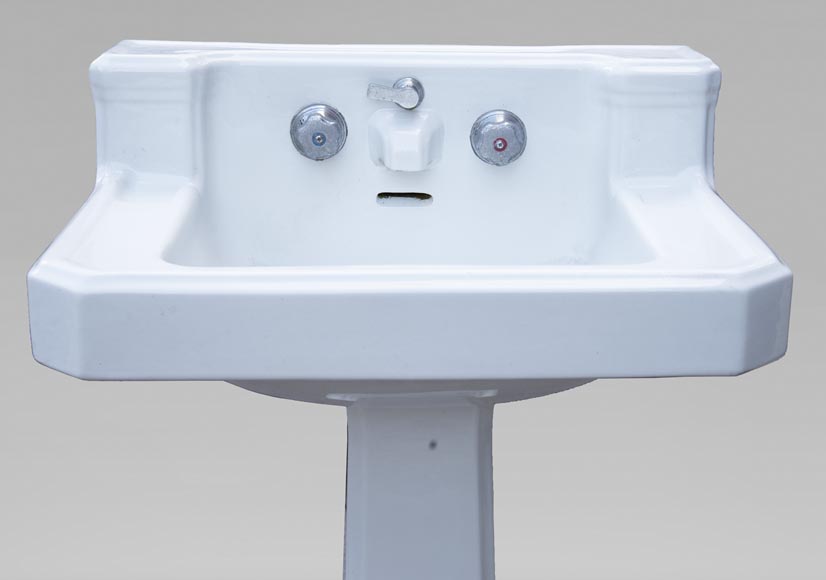 Lavabo sur colonne en faïence de marque Standard Lavabo sur colonne en faïence de marque Standard-2