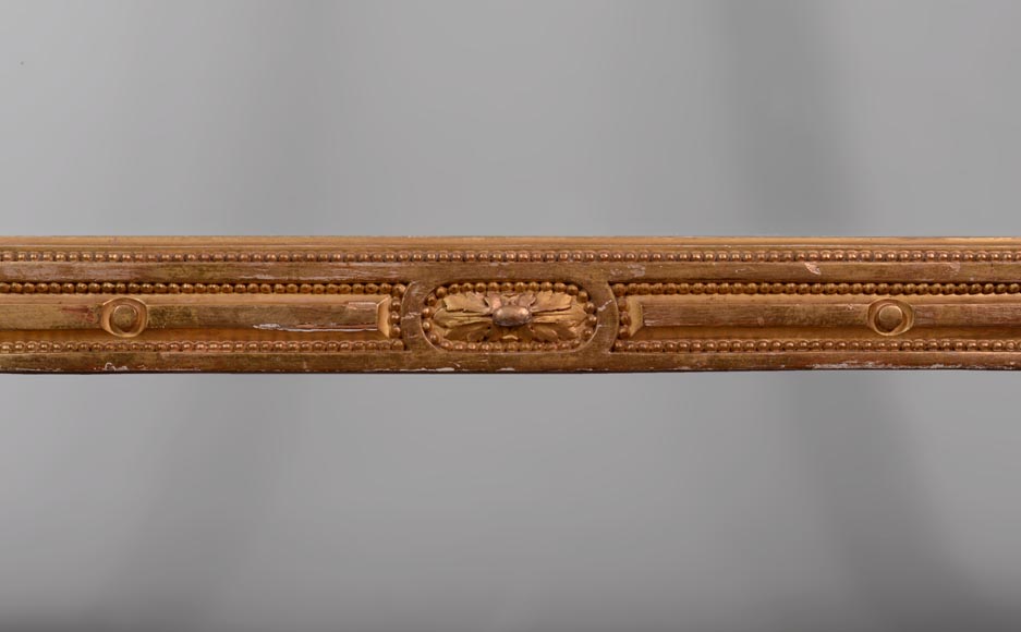 Rare pare-étincelles ancien en bois et stuc doré de style Louis XVI Rare pare-étincelles ancien en bois et stuc doré de style Louis XVI-4