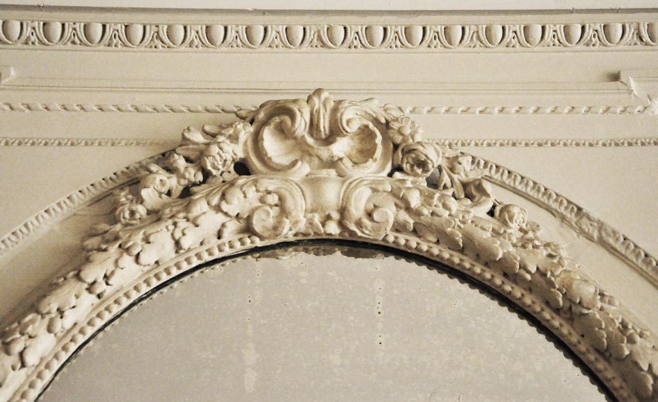 Trumeau ancien de style Louis XVI au miroir ovale Trumeau ancien de style Louis XVI au miroir ovale-1