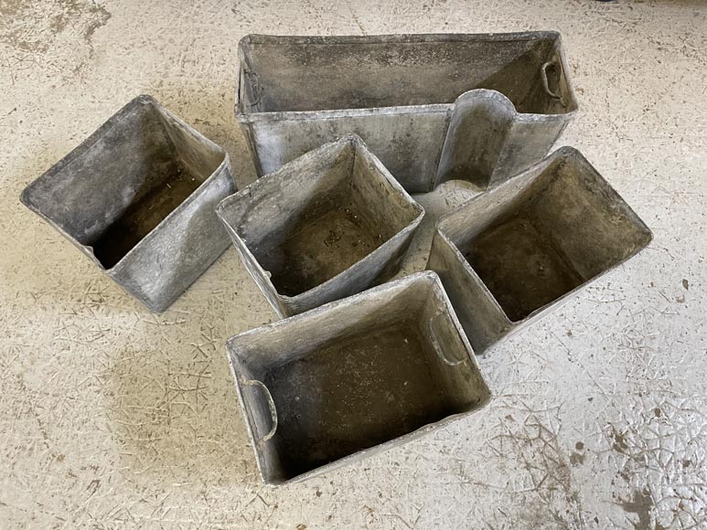 Grande jardinière en faïence rose et verte au décor végétal Grande jardinière en faïence rose et verte au décor végétal-8