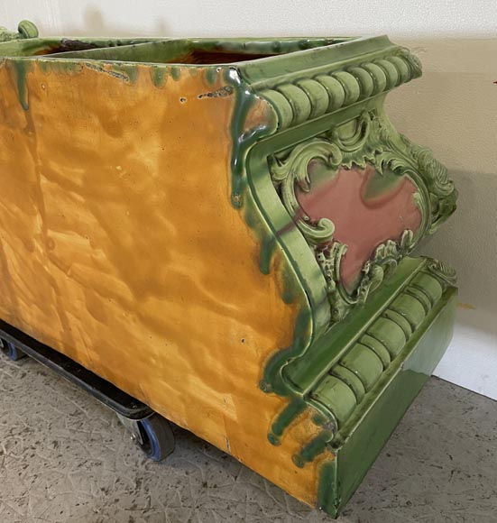 Grande jardinière en faïence rose et verte au décor végétal Grande jardinière en faïence rose et verte au décor végétal-10