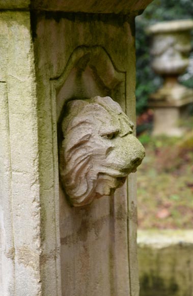 Importante fontaine d’extérieur en pierre moderne Importante fontaine d’extérieur en pierre moderne-3