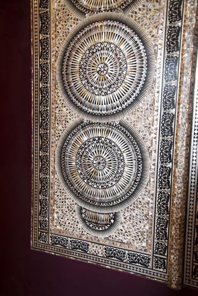 Paire de double-portes coulissantes laquées à décor de nacre Paire de double-portes coulissantes laquées à décor de nacre-5