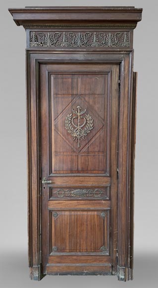 Ensemble de pièces de boiserie et bibliothèque de style Empire en acajou et bronze Ensemble de pièces de boiserie et bibliothèque de style Empire en acajou et bronze-1