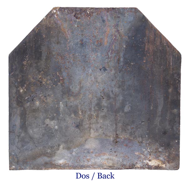 Plaque de cheminée du XXe siècle aux Armes de France et putti Plaque de cheminée du XXe siècle aux Armes de France et putti-6