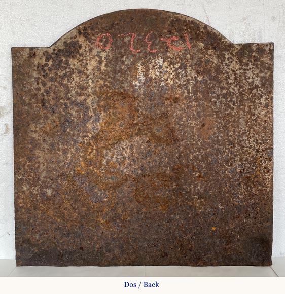 Plaque de cheminée en fonte de fer au buste de femme, XVIIIe siècle Plaque de cheminée en fonte de fer au buste de femme, XVIIIe siècle-8