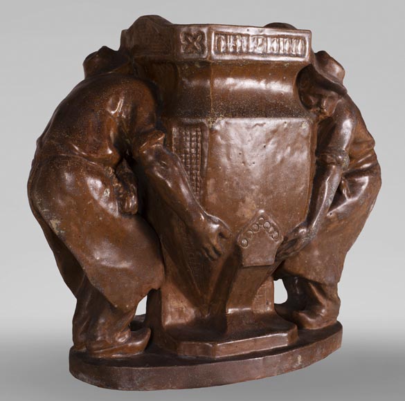 Charles GREBER (1820-1898) - Vase aux jardiniers en grès émaillé Charles GREBER (1820-1898) - Vase aux jardiniers en grès émaillé-1