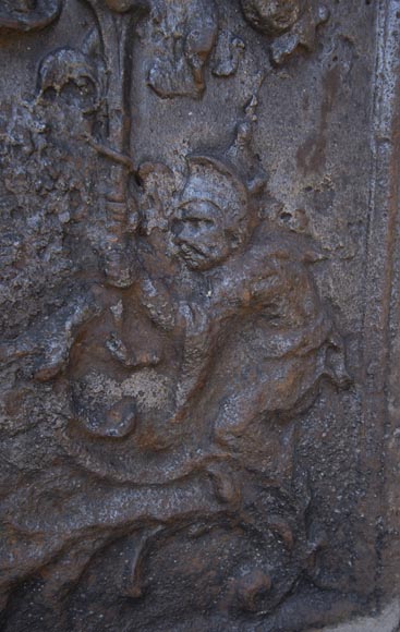 Plaque de cheminée du XVIIIe siècle à décor d'une chinoiserie Plaque de cheminée du XVIIIe siècle à décor d'une chinoiserie-7