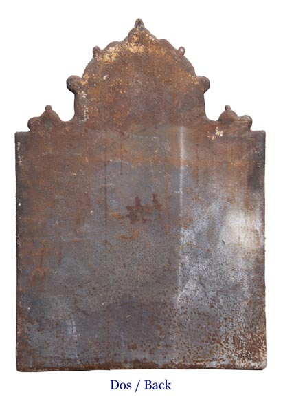 Plaque de cheminée ancienne à décor de Saint-Michel terrassant le dragon Plaque de cheminée ancienne à décor de Saint-Michel terrassant le dragon-5