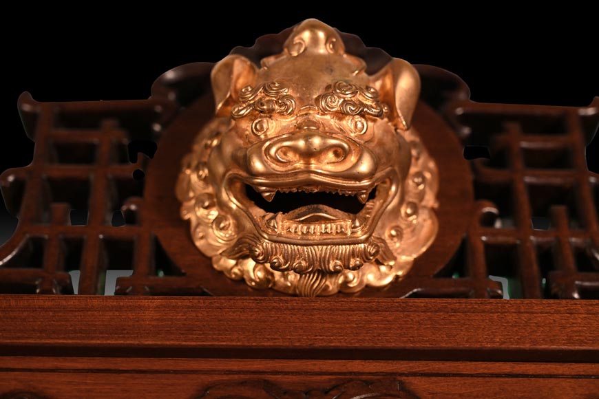 CHARBONNIER (ébéniste) pour L’ESCALIER DE CRISTAL, Cabinet japonisant à panneau laqué coulissant, vers 1890 CHARBONNIER (ébéniste) pour L’ESCALIER DE CRISTAL, Cabinet japonisant à panneau laqué coulissant, vers 1890-3