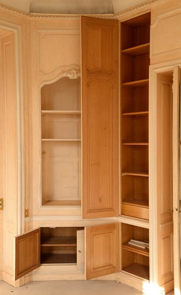 Deux pièces de boiseries de style Louis XV, fin du XIXe siècle Deux pièces de boiseries de style Louis XV, fin du XIXe siècle-7