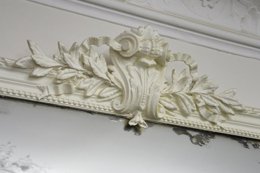 Trumeau ancien de style Louis XVI sculpté de branches de laurier Trumeau ancien de style Louis XVI sculpté de branches de laurier-2