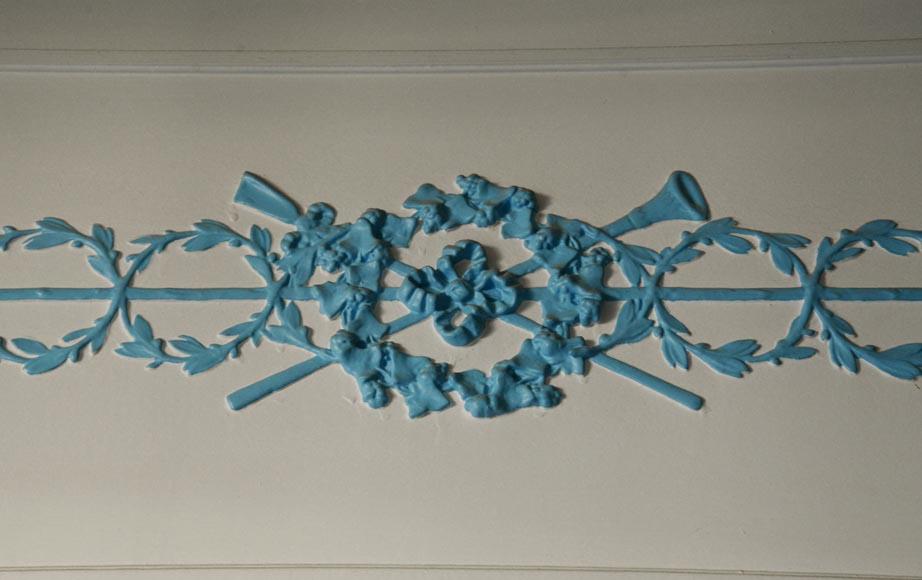 Trumeau ancien de style Louis XVI peint à décor d'une couronne de fleurs Trumeau ancien de style Louis XVI peint à décor d'une couronne de fleurs-2