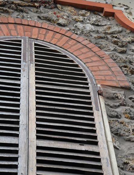 Deux paires de volets en bois Deux paires de volets en bois-2