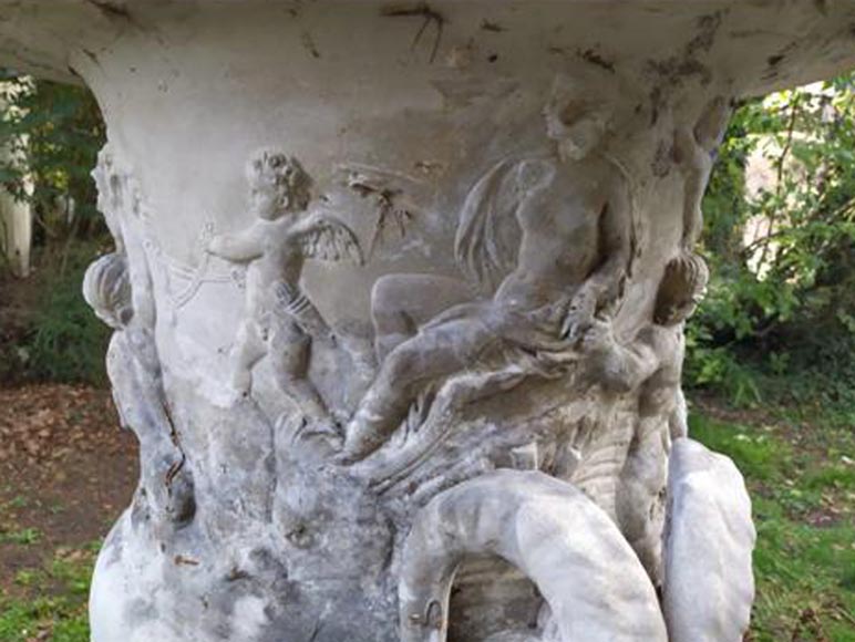 François GIRARDON (d'après) - Vase en pierre reconstituée François GIRARDON (d'après) - Vase en pierre reconstituée-3