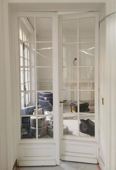 Paire de grandes doubles portes à carreaux, fin du XIXe siècle Paire de grandes doubles portes à carreaux, fin du XIXe siècle-1