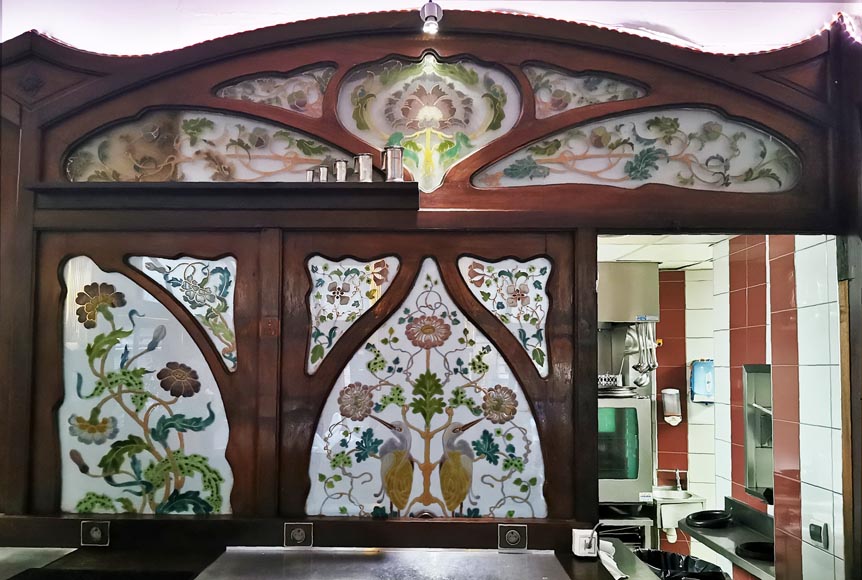 Boiserie Art Nouveau en acajou provenant du café Barjot à Paris, 1905 Boiserie Art Nouveau en acajou provenant du café Barjot à Paris, 1905-1