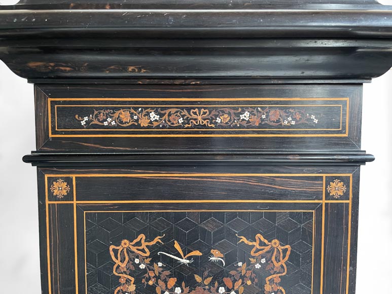 Charles Hunsinger (attribuée à), Belle sellette de présentation à décor de marqueterie, vers 1870-1880 Charles Hunsinger (attribuée à), Belle sellette de présentation à décor de marqueterie, vers 1870-1880-4