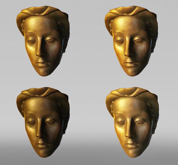 Roy ADZAK (1927 - 1987) (dans le goût de), Ensemble de quatre appliques en bronze représentant un visage féminin, fin du XXe siècle Roy ADZAK (1927 - 1987) (dans le goût de), Ensemble de quatre appliques en bronze représentant un visage féminin, fin du XXe siècle-0