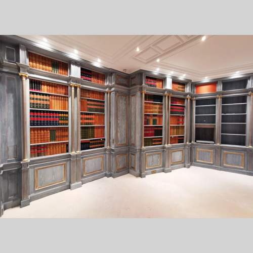 Pièce de boiserie à décor de bibliothèque en trompe l’oeil, fin du XXe siècle