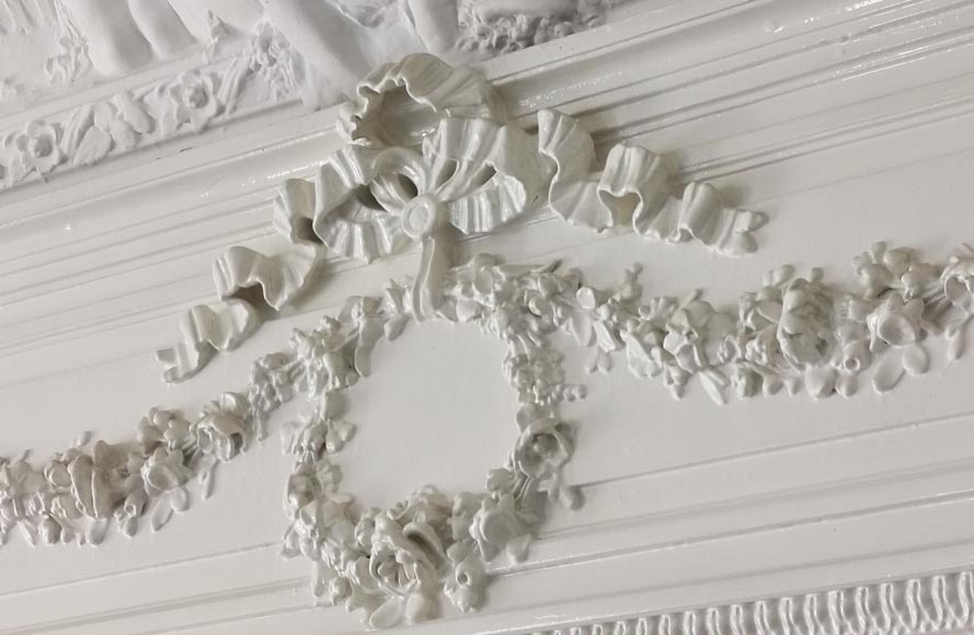 Trumeau de style Louis XVI en bois et stuc peint aux guirlandes de fleurs Trumeau de style Louis XVI en bois et stuc peint aux guirlandes de fleurs-2