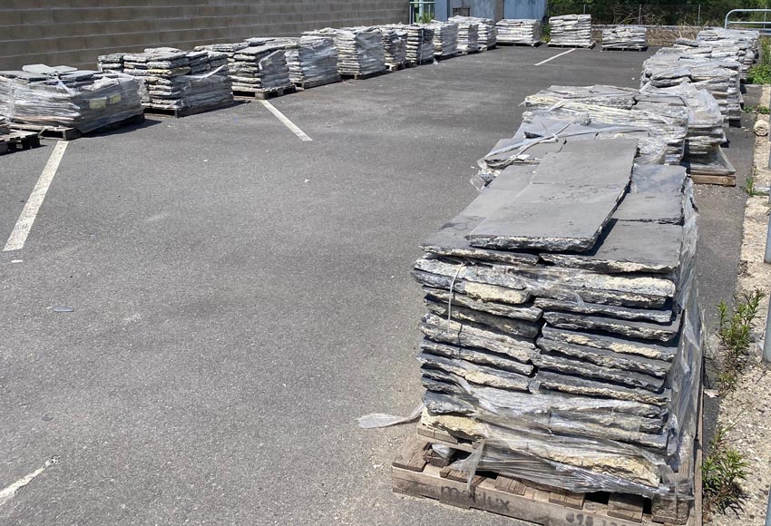 Important ensemble 280m² de dalles en pierre noire de soignies, XIXe siècle Important ensemble 280m² de dalles en pierre noire de soignies, XIXe siècle-13