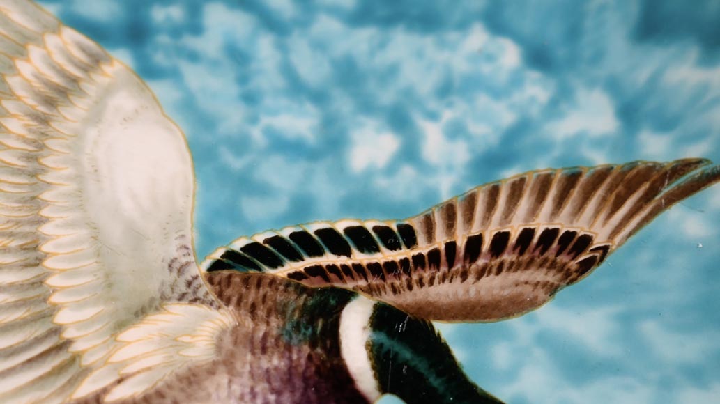 Théodore DECK (1823-1891), Plat en faïence au colvert en vol Théodore DECK (1823-1891), Plat en faïence au colvert en vol-2