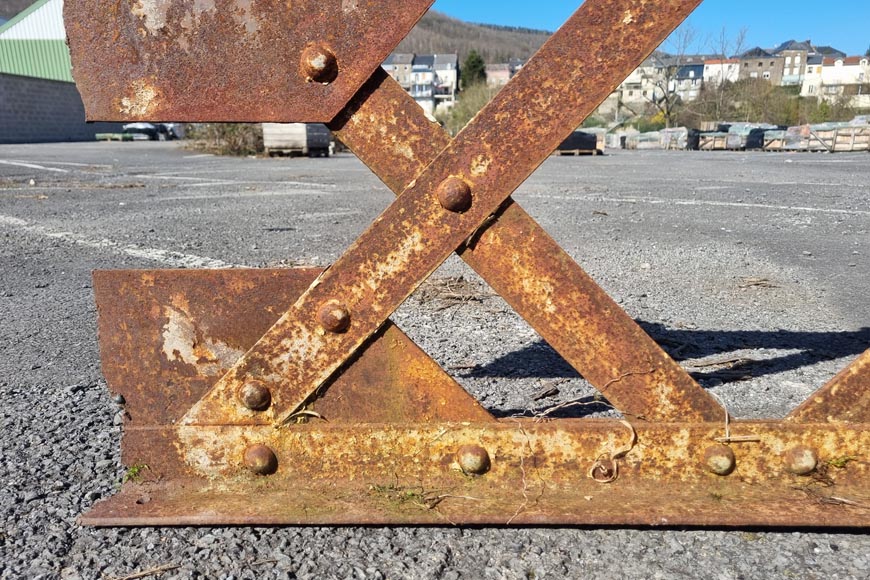 Deux structures métalliques rectangulaires, XIXe siècle  Deux structures métalliques rectangulaires, XIXe siècle -5