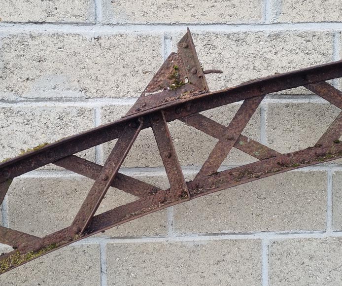 Ensemble de douze structures métalliques en forme d'arc, XIXe siècle  Ensemble de douze structures métalliques en forme d'arc, XIXe siècle -5