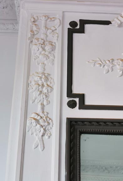 Trumeau bicolore de style Louis XVI au trophée de musique Trumeau bicolore de style Louis XVI au trophée de musique-3