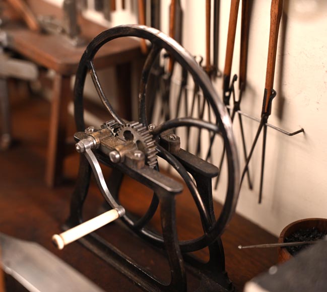 Maquette représentant un atelier de ferronnerie Maquette représentant un atelier de ferronnerie-11