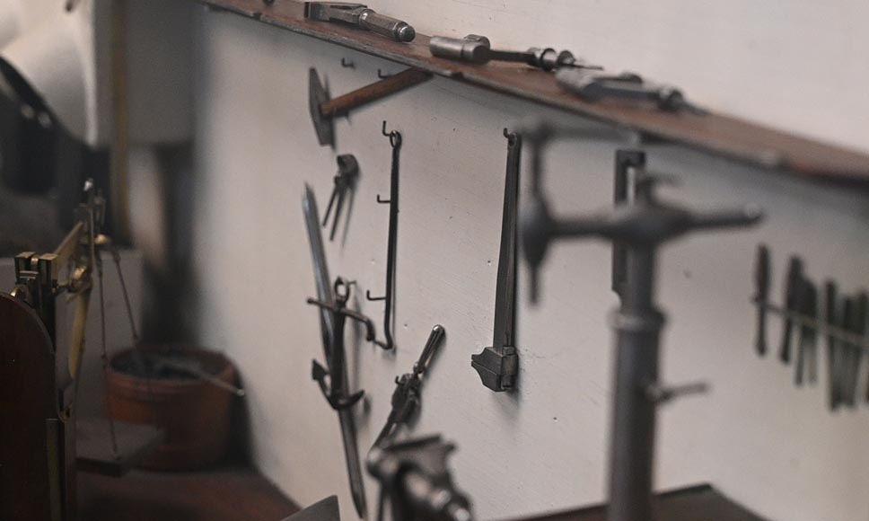 Maquette représentant un atelier de ferronnerie Maquette représentant un atelier de ferronnerie-17