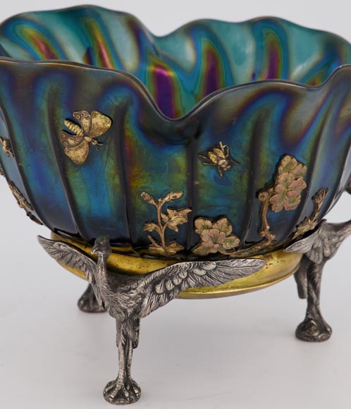 Maison GIROUX et Ferdinand DUVINAGE - Exceptionnelle et rare coupe aux échassiers en verre irisé et décor de galvanoplastie, vers 1870-1880 Maison GIROUX et Ferdinand DUVINAGE - Exceptionnelle et rare coupe aux échassiers en verre irisé et décor de galvanoplastie, vers 1870-1880-3