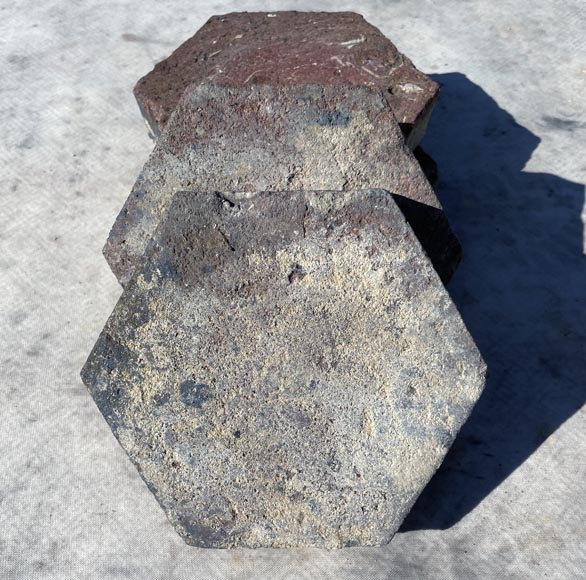 Petit lot d'environ 1,5m² de dalles hexagonales anciennes en terre cuite Petit lot d'environ 1,5m² de dalles hexagonales anciennes en terre cuite-3