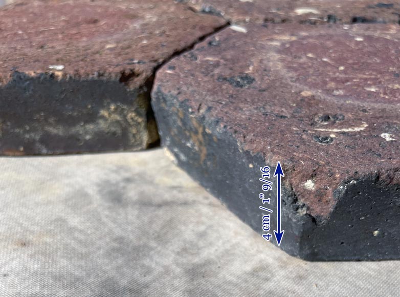 Petit lot d'environ 1,5m² de dalles hexagonales anciennes en terre cuite Petit lot d'environ 1,5m² de dalles hexagonales anciennes en terre cuite-4