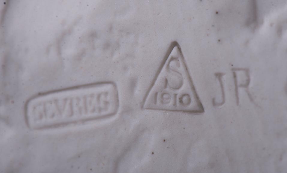 Manufacture de Sèvres, «Matinado » sculpture en biscuit d’après un modèle de Félix CHARPENTIER, 1910 Manufacture de Sèvres, «Matinado » sculpture en biscuit d’après un modèle de Félix CHARPENTIER, 1910-15