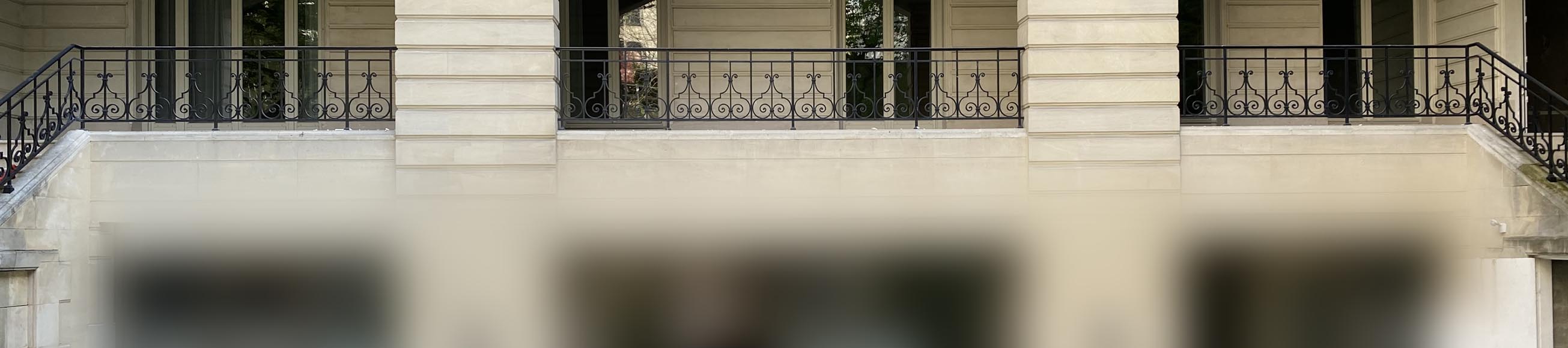 Ensemble de rambardes d'escalier monumental, en fonte, fin XIXe siècle Ensemble de rambardes d'escalier monumental, en fonte, fin XIXe siècle-2