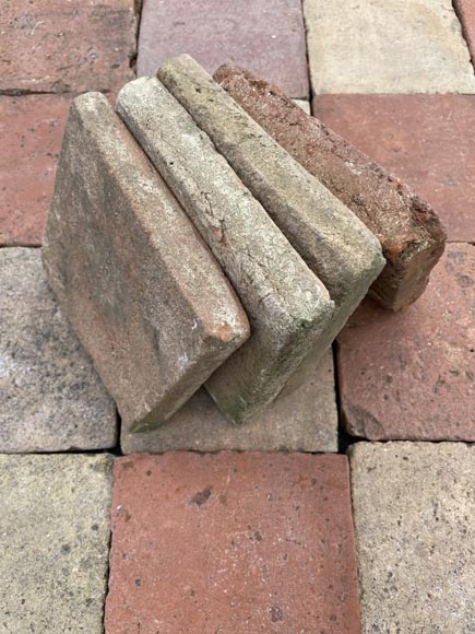 Environ 13,5 m² de dalles en terre cuite anciennes Environ 13,5 m² de dalles en terre cuite anciennes-2