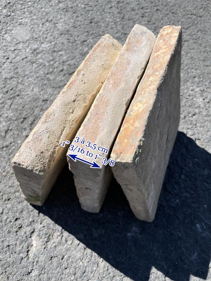 Petit lot d'environ 4 m² de dalles en terre cuite anciennes Petit lot d'environ 4 m² de dalles en terre cuite anciennes-4