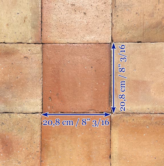 Lot d'environ 4,5m² de tomettes carrées en terre cuite Lot d'environ 4,5m² de tomettes carrées en terre cuite-6