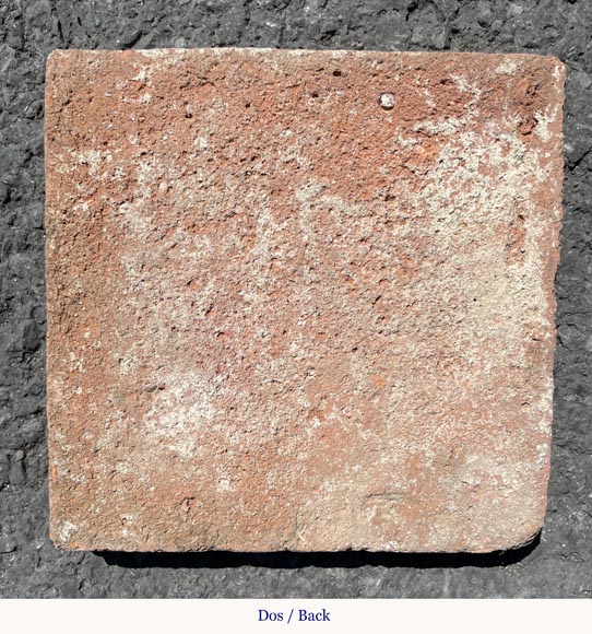 Lot d'environ 5m² de tomettes carrées en terre cuite Lot d'environ 5m² de tomettes carrées en terre cuite-3