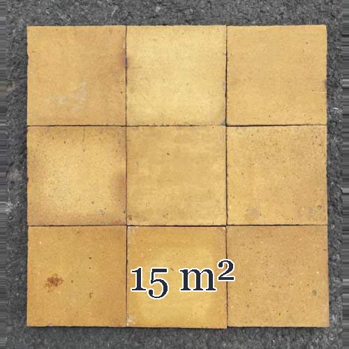 Lot d'environ 15m² de tomettes carrées en terre cuite