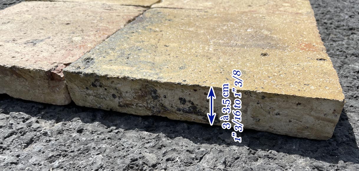 Lot d'environ 2m² de tomettes carrées en terre cuite Lot d'environ 2m² de tomettes carrées en terre cuite-4