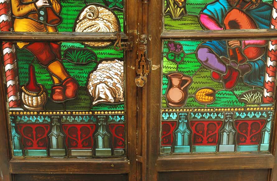 Vitrail néo-gothique avec scène champêtre Vitrail néo-gothique avec scène champêtre-4