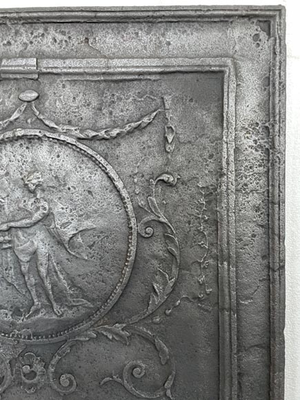 Plaque de cheminée ancienne  Plaque de cheminée ancienne