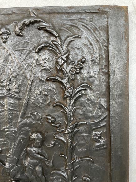 Plaque ancienne à décor de putti au canon, XIXe siècle Plaque ancienne à décor de putti au canon, XIXe siècle-3