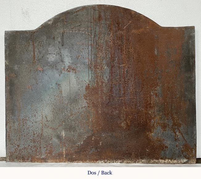 Plaque de cheminée ornée d’un bas-relief d’inspiration égyptienne, XXe siècle Plaque de cheminée ornée d’un bas-relief d’inspiration égyptienne, XXe siècle-6