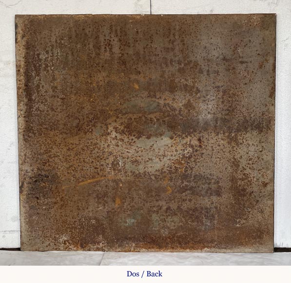 Plaque de cheminée en fonte de fer au décor de putti Plaque de cheminée en fonte de fer au décor de putti-5